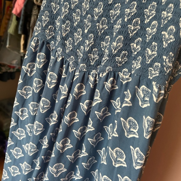 Blue and White Patterned Jumpsuit - Picture 2 of 4